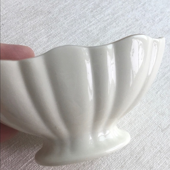 LENOX two (2) small china pcs. ivory w/gold - Picture 4 of 7